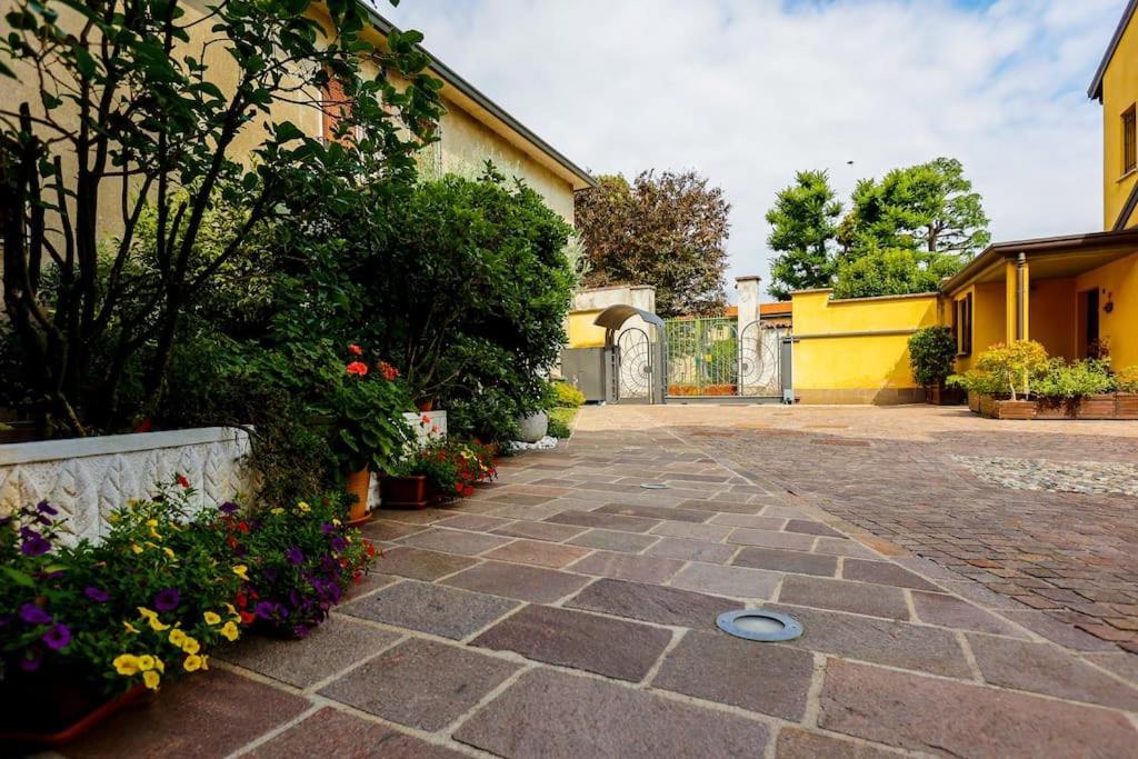 Prestigioso Appartamento Di 70Mq Vicino Milano เลนญาโน ภายนอก รูปภาพ