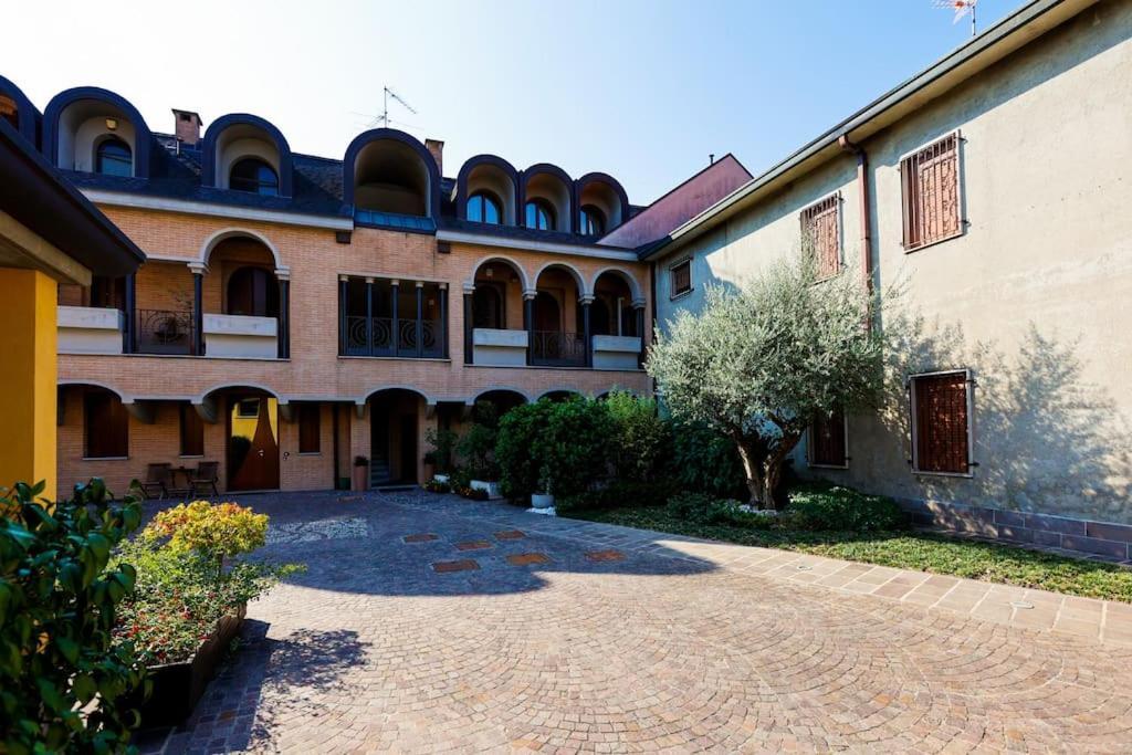 Prestigioso Appartamento Di 70Mq Vicino Milano เลนญาโน ภายนอก รูปภาพ